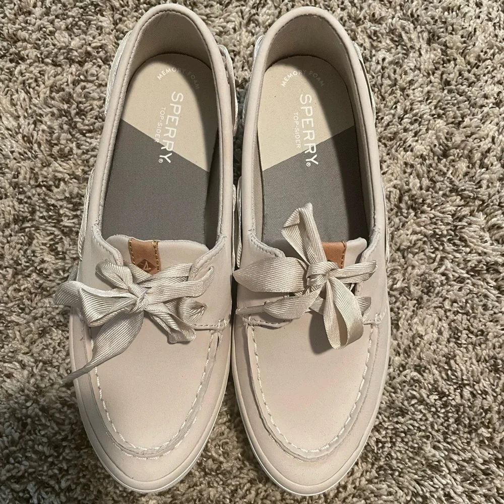 Sperrys - Picture 2 of 5